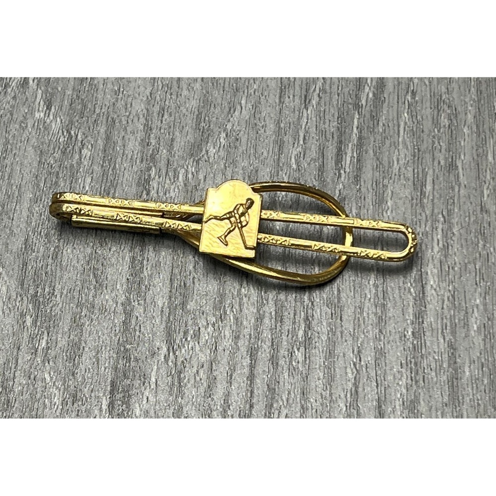 Vintage Gold Tone Hockey Player Tie Clip‎ Fashion Jewelry Sports